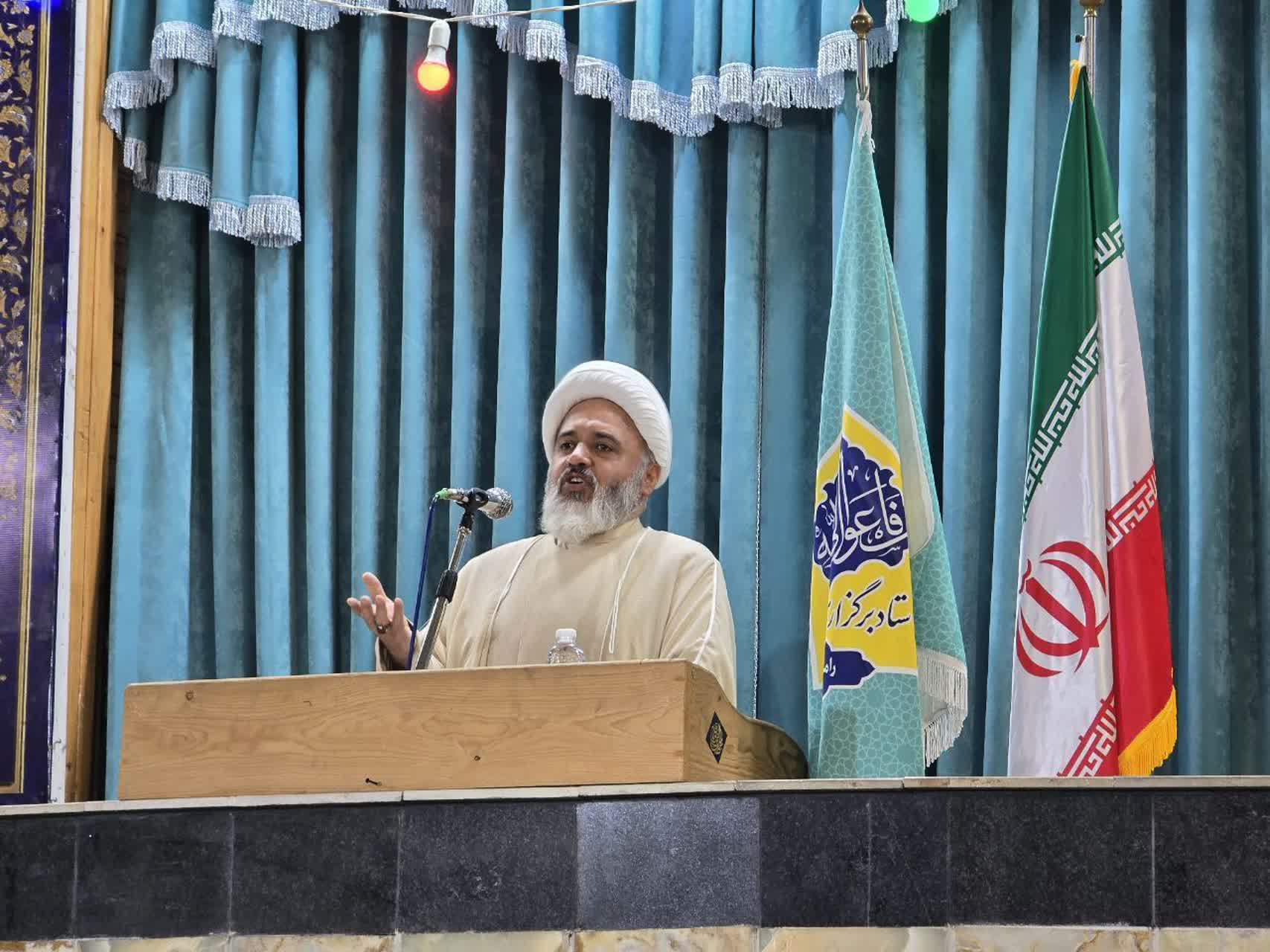 انتقاد امام‌ جمعه رامسر از گران فروشی در رامسر: